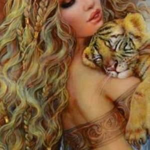 Meet your Posher, Delia